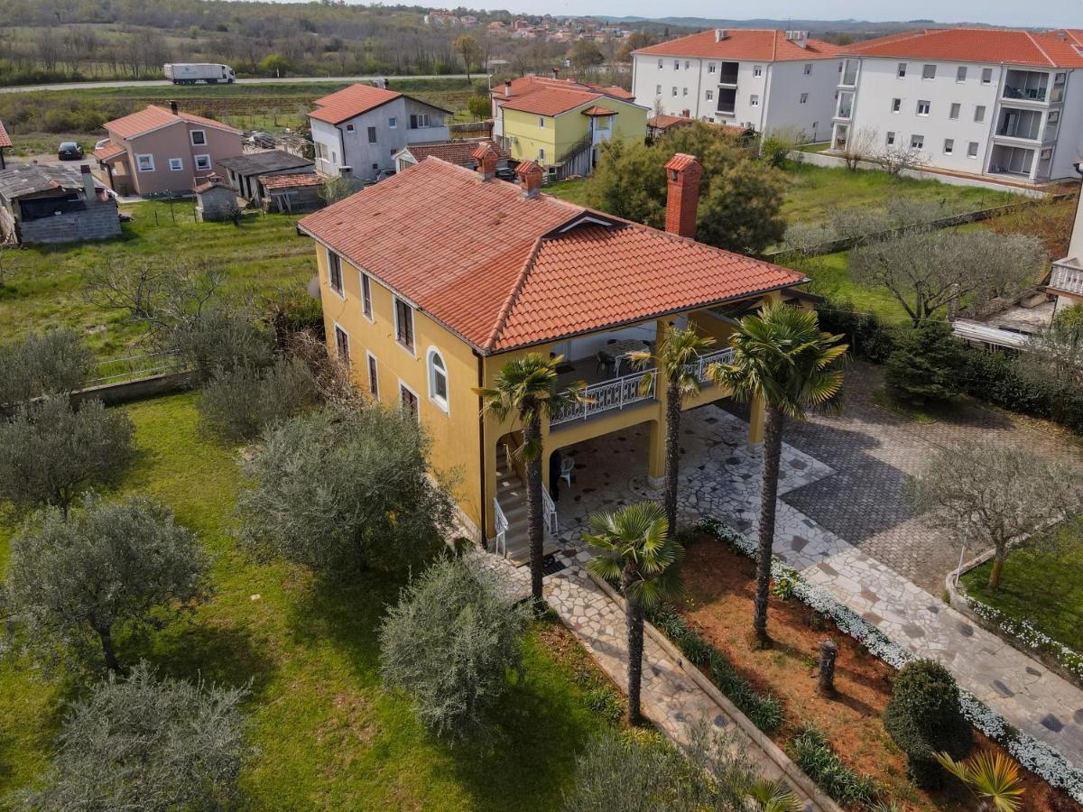 Apartment Villa Olga Пореч Екстер'єр фото