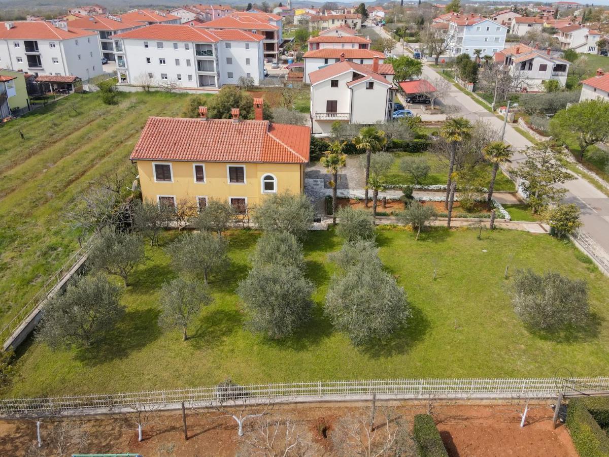 Apartment Villa Olga Пореч Екстер'єр фото