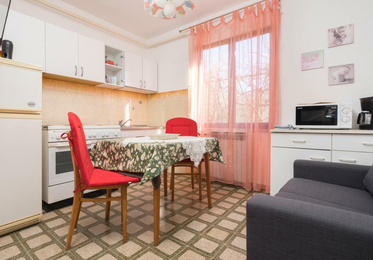 Apartment Villa Olga Пореч Екстер'єр фото